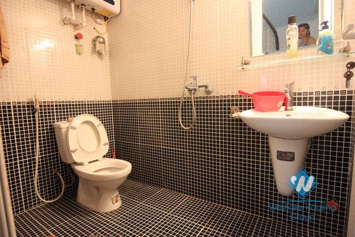 Cheap and nice house with 04 bedrooms for rent in Tay Ho area 